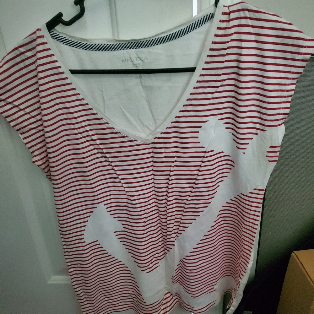 Graphic tee